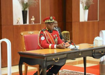 Gabon : Oligui Nguema échange avec des jeunes chômeurs lors de la commémoration du 1er-Mai