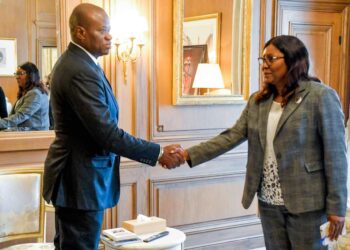 Le Président Oligui Nguema rencontre l&rsquo;ambassadrice du Gabon en France pour faire le point sur les relations franco-gabonaises