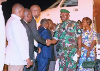 Gabon : Oligui Nguema rend un hommage solennel à Omar Bongo Ondimba à Franceville