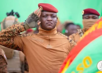 Transition au Burkina Faso: le capitaine Ibrahim Traoré confirme son intention de diriger le pays encore cinq ans