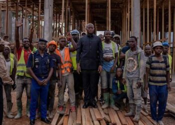 Oligui Nguema en inspection des infrastructures à Oyem : une volonté d&rsquo;accélérer le développement en marge d&rsquo;un week-end familial