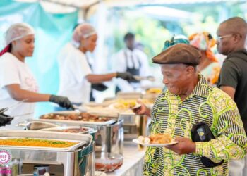 La Caravane Alimentaire « Un Repas, Un Sourire » apporte joie et solidarité à Ntoum