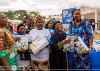 Leconi : le Couple Oligui Nguema inaugure l’hôpital « Marcel Abeke »