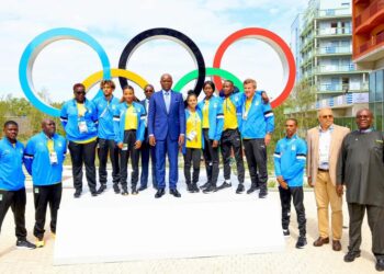 Paris : Brice Clotaire Oligui Nguema au village olympique avec les athlètes et la délégation Gabonaise