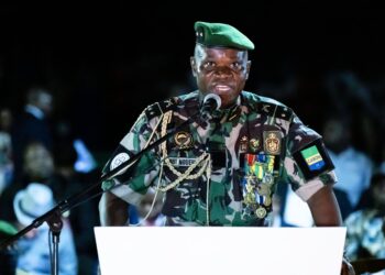 Tchibanga : devant une foule en liesse, Oligui Nguema annonce des projets ambitieux