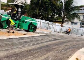Franceville : les travaux sur l&rsquo;axe « Mega Mall » – quartier sable réjouissent les habitants