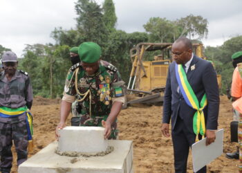Tournée républicaine : pose de la Première Pierre du CES d&rsquo;Aboumi par le Président Brice Clotaire Oligui Nguema