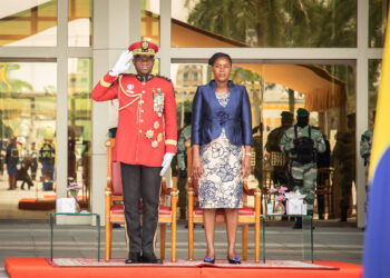 Sous l&rsquo;égide du Général Oligui Nguema, le Gabon s&rsquo;unifie autour du drapeau national