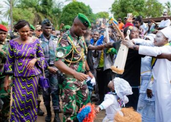 Cocobeach : Oligui Nguema inaugure un forage d&rsquo;eau et lance 150 nouveaux compteurs