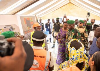 Kango en liesse : Oligui Nguema et la première Dame lancent des projets ambitieux pour l&rsquo;éducation et le culte