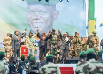 Pas de place pour les pratiques du passé : les militaires veillent sur l’avenir du Gabon