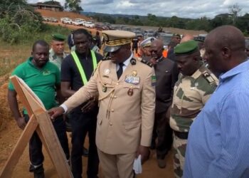 Gabon : Oligui Nguema en visite sur les chantiers de la route d’Andem