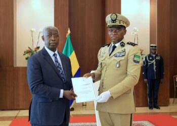 Remise officielle du projet de Constitution : Oligui Nguema fait un pas décisif vers la nouvelle République