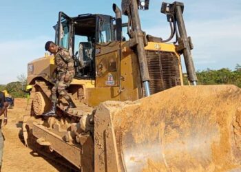 Infrastructures en Plein Essor au Gabon : le Président Oligui Nguema lance les travaux des routes stratégiques Ntoum-Cocobeach et Andeme-Akournam