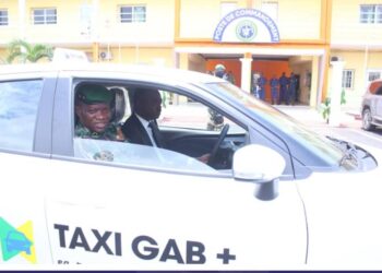 Un Gabonais, Un Taxi : Oligui Nguema remet officiellement 417 véhicules aux citoyens gabonais