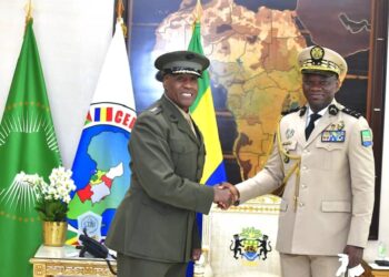 Rencontre entre Oligui Nguema et le général Langley : vers un partenariat militaire renforcé entre le Gabon et les États-Unis