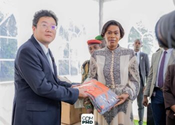 Solidarité Sino-Gabonaise : Zita Oligui Nguema facilite l&rsquo;autonomisation des femmes rurales avec des dons importants