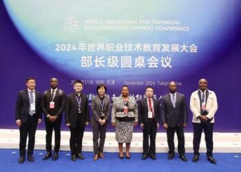 Camélia Ntoutoume Leclercq représente le Gabon à la conférence mondiale sur l’enseignement technique en Chine