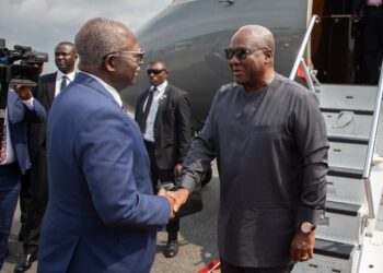 Gabon : arrivée du nouveau Président du Ghana, John Dramani Mahama pour une visite de travail et d’amitié avec Oligui Nguema