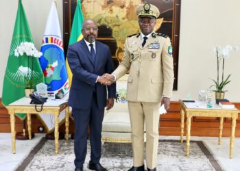Gabon : Oligui Nguema reçoit Alain-Claude Billie-By-Nze au palais Rénovation