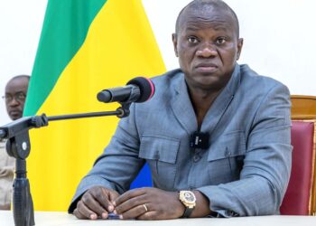 Gabon : en visite à Franceville, le Chef de l’État exhorte les Forces de Défense et de Sécurité à l’exemplarité