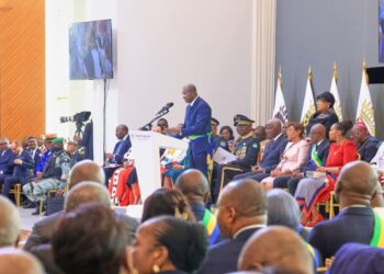 Séraphin Moudounga recadre sèchement ceux qui disent que la place des militaires, c&rsquo;est dans les casernes : un plaidoyer appuyé par l’Histoire