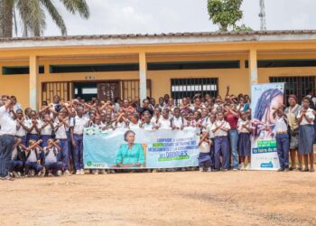 Sensibilisation contre l&rsquo;usage détourné des médicaments et la consommation de drogues : Zita Oligui Nguema engagée pour un avenir scolaire sain 