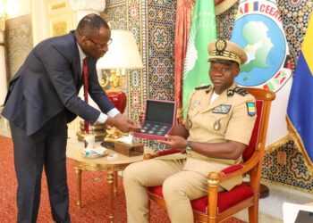 Nouvelles pièces de monnaie en zone CEMAC : le Président Oligui Nguema reçoit le Gouverneur de la BEAC