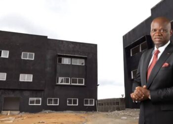 Haut-Ogooué : sous l’impulsion du Président Brice Clotaire Oligui Nguema, des infrastructures scolaires modernes en phase de livraison