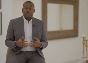 Ike Ngouoni brise le silence : « Il est trop facile de jeter l’anathème sur un groupe de personnes »