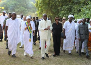 Le Président Oligui Nguema rend hommage à l’histoire gabonaise à la Pointe Denis