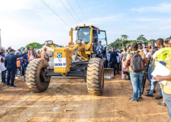 Infrastructures routières au Gabon : lancement des travaux du tronçon routier Makokou – Okondja