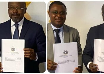 Présidentielle 2025 au Gabon : les candidats Alain-Claude Bilie-By-Nze et Joseph Lapensée Essigonne reçus à l’Autorité pour la protection des données et de la vie privée