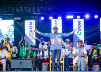 Une démonstration de force historique : Brice Clotaire Oligui Nguema terrasse Bilie-By-Nze sur ses terres