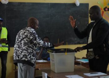 Présidentielle 2025 : Ouverture effective des bureaux de vote au Gabon et à l’étranger