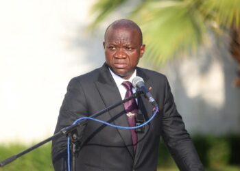 [Série] « Tous les 3 mois, je descendrai sur le terrain visiter les chantiers » : le président élu Oligui Nguema donne déjà le ton