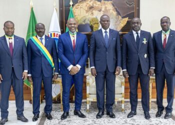 Tony Elumelu à Libreville : les géants UBA et BGFI misent sur la « vision Oligui »