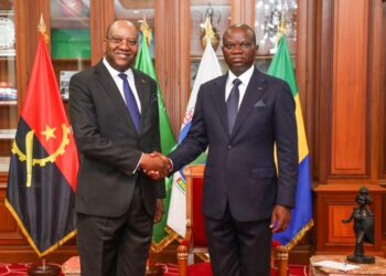 Diplomatie : le Président Oligui Nguema reçoit les Lettres de Créance du nouvel Ambassadeur d’Angola