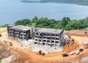 Sécurité maritime : Brice Clotaire Oligui Nguema en visite sur le futur site du siège de la Marine nationale à Cocobeach