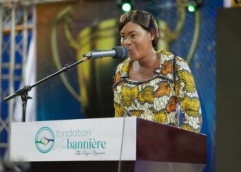 Éducation des filles : la Première Dame Zita Oligui Nguema remet des bourses d’excellence dans le cadre du programme “Educating Linda”