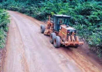 Sous l’impulsion du Président Oligui Nguema, Ivindo Iron accélère la réhabilitation de la route stratégique Makokou-Ngazi