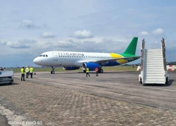 FlyGabon décolle, les critiques s’écrasent : le coup de gueule de Daryl Danyel Ekorezock contre les “parasites de l’indignation sélective”