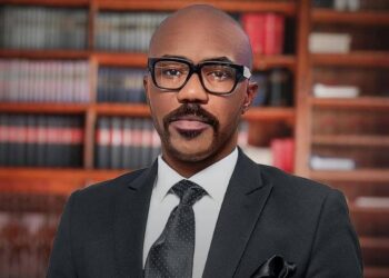 Législatives 2025 à Boumango : Scarlett Pindji investi par l&rsquo;UDB et salue la vision réformatrice de Brice Clotaire Oligui Nguema