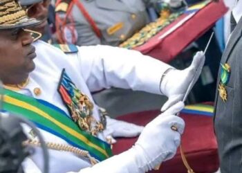 Gabon – Ordre National de la Libération : Hommage aux combattants de la démocratie et de l’État de droit