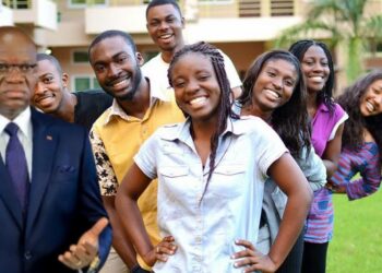 Oligui Nguema mise sur la jeunesse : 25 milliards pour l’entrepreneuriat et 10 000 ordinateurs pour les innovateurs