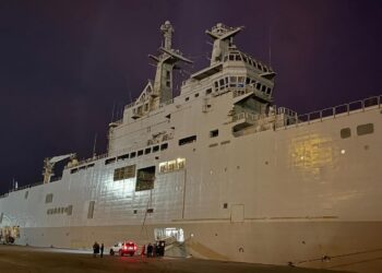 Le Tonnerre jette l’ancre à Owendo : une coopération militaire franco-gabonaise consolidée