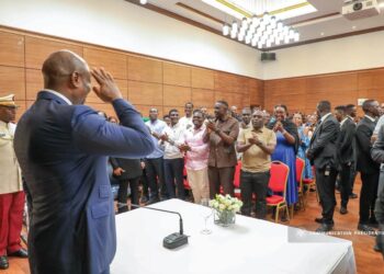 À Conakry, Oligui Nguema tend la main à la jeunesse gabonaise de Guinée