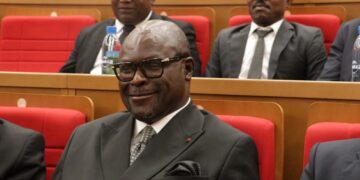 Assemblée Nationale : Jean-Gaspard Ntoutoume Ayi applaudit la nomination de Régis Onanga Ndiaye et rétablit la vérité Constitutionnelle