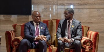 Brice Clotaire Oligui Nguema et Bassirou Diomaye Faye renforcent l’axe Gabon–Sénégal à Luanda