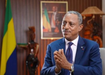 Anatomie d’un mécanisme de prédation organisé au ministère du Tourisme : du portefeuille ministériel au tiroir-caisse familial